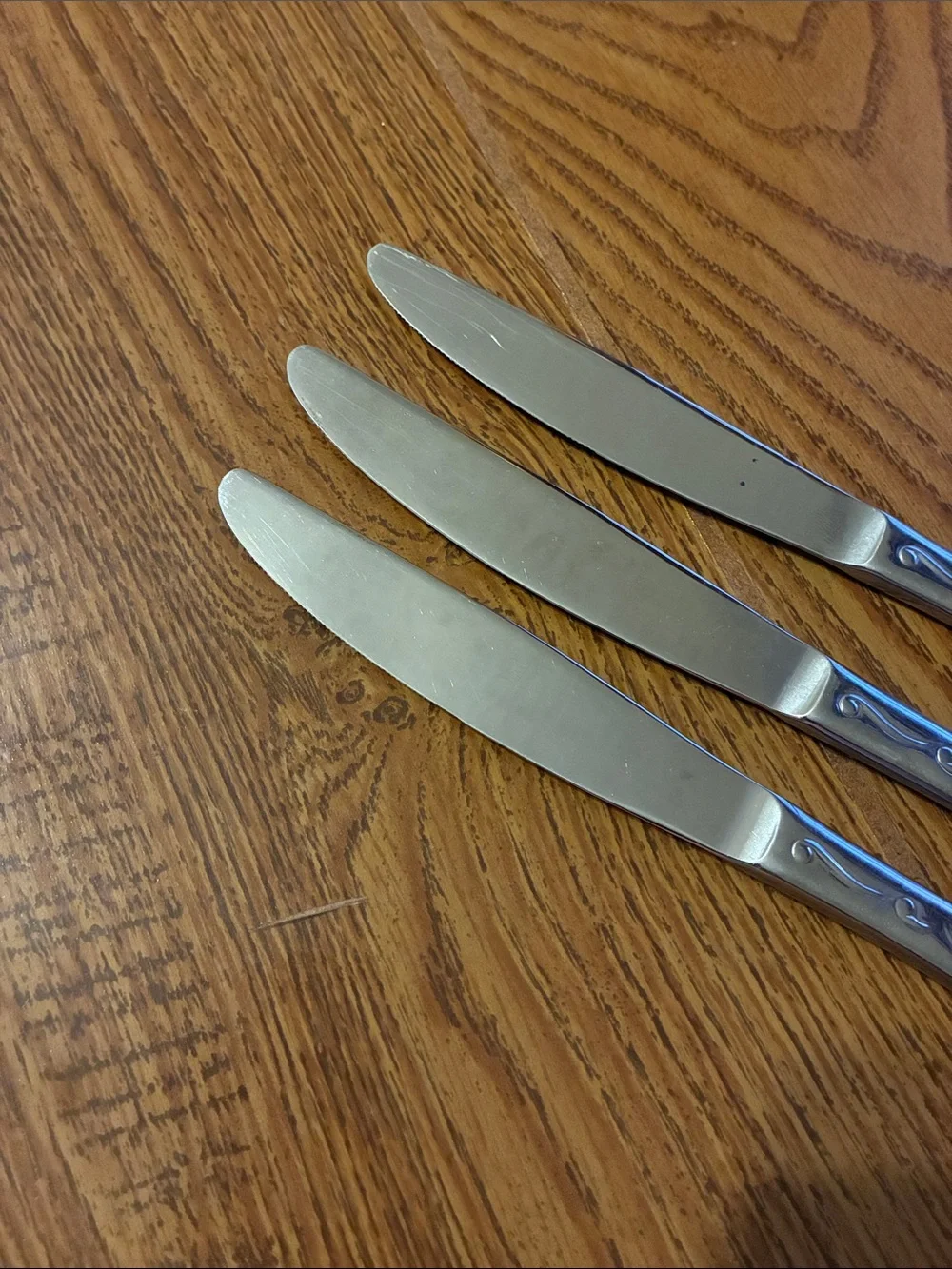 Butter Knife Set in Silver with Rooster Motif (Set of 3)